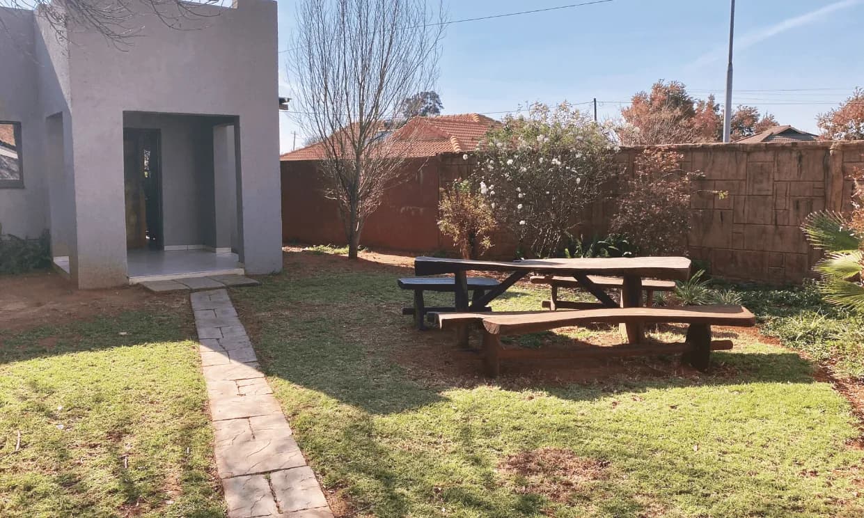 Private patio and lounge area of Self-Catering Executive Room